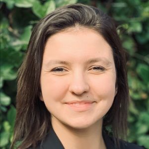 Meet your Posher, Izzy